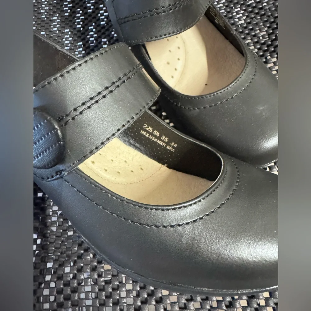 ANDREA Black Mary Jane Heels - Picture 10 of 10